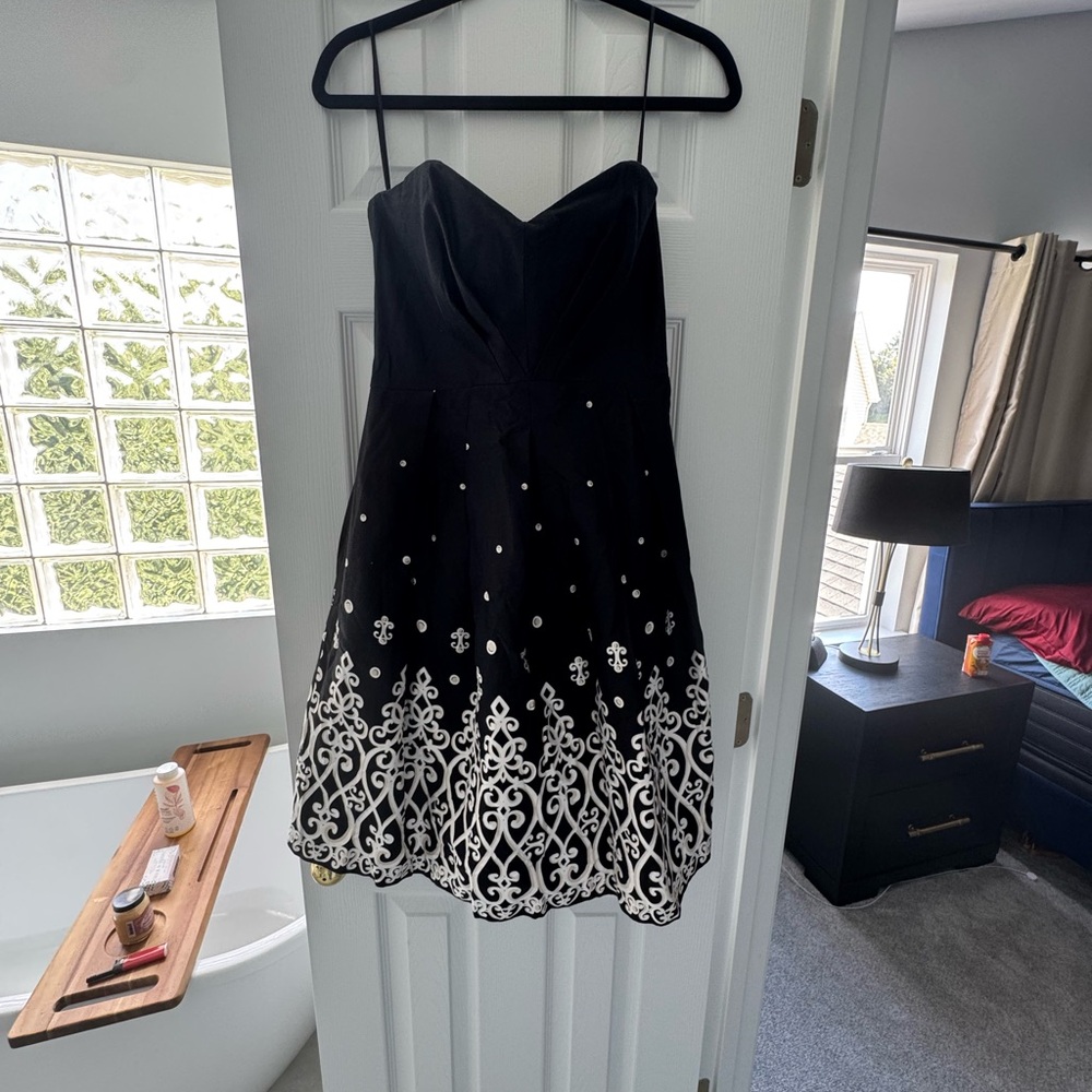 White House Black Market Strapless Black and White Dress